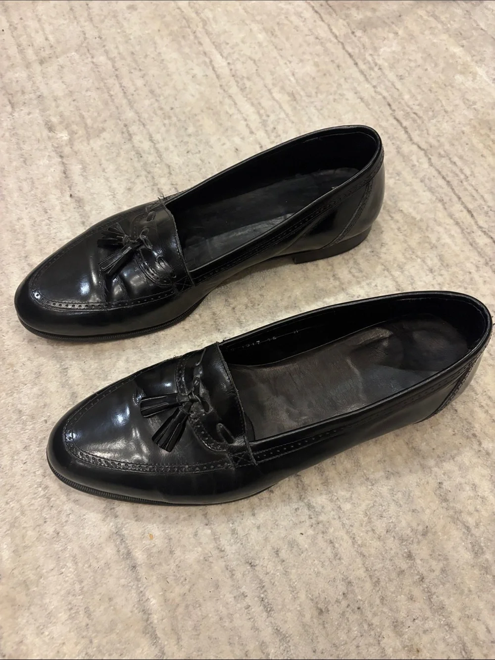 Men's Black Leather Tassel Slip-On Loafers